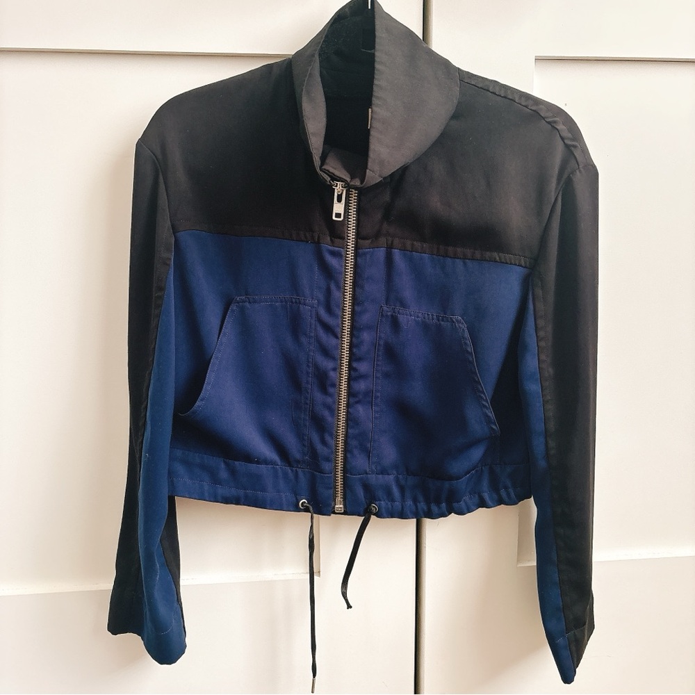 Helmet lang cropped jacket